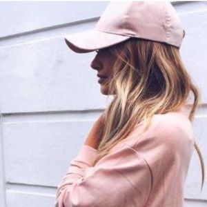 Pale pink baseball Hat! ❤️